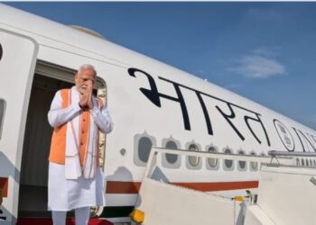 प्रधानमंत्री नरेंद्र मोदी बुधवार को पांच देशों की यात्रा पर रवाना हो गए !