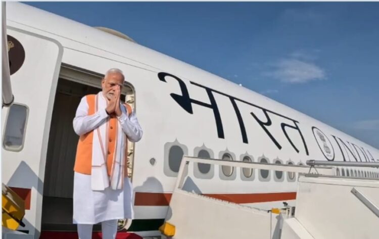 प्रधानमंत्री नरेंद्र मोदी बुधवार को पांच देशों की यात्रा पर रवाना हो गए !