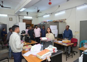 कृषि मंत्री शिल्पी नेहा तिर्की ने नेपाल हाउस का किया औचक निरीक्षण !