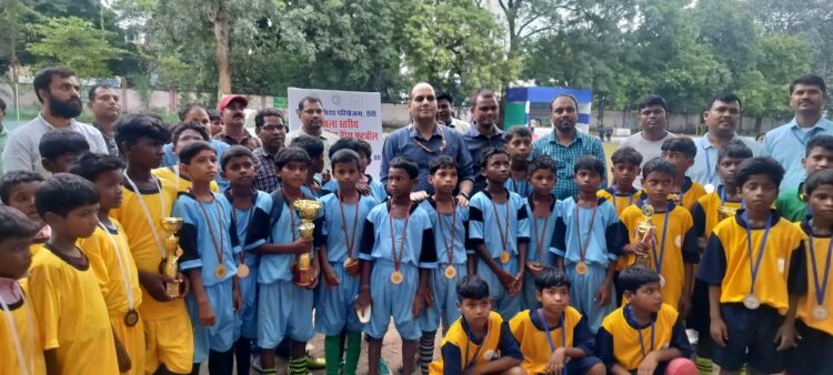 प्रथम लिटिल चैम्प फुटबॉल प्रतियोगिता  का भव्य उद्घाटन और रोमांचक फाइनल मुकाबला संपन्न हुआ !