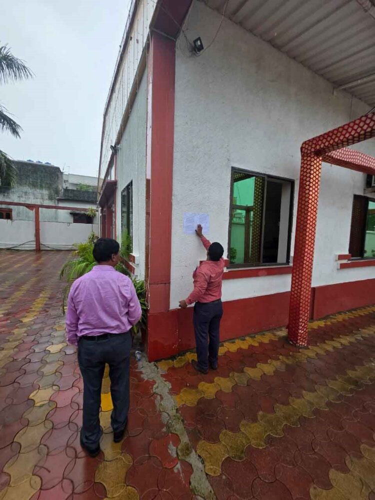 आनंद मंगलम बैन्क्वेट हॉल को सील करने का आदेश जारी कर दिया है !