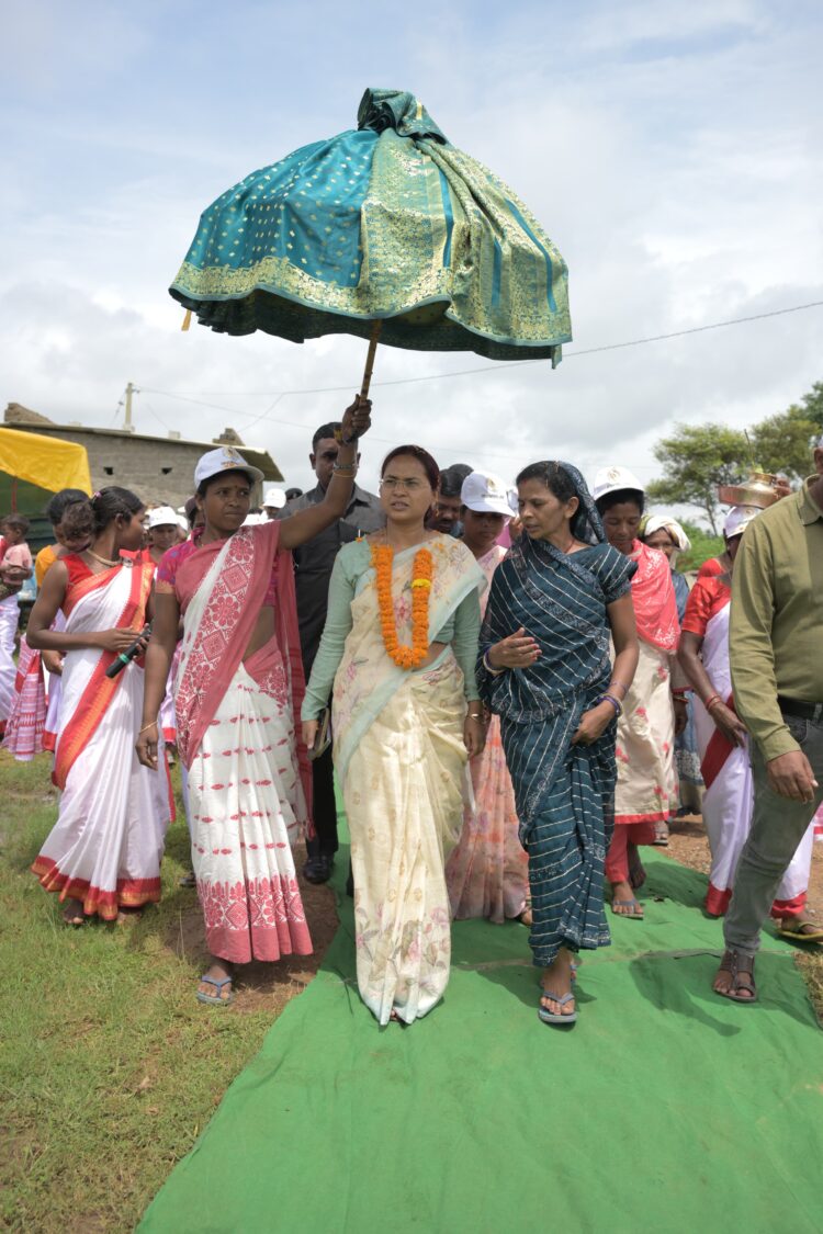 खेत ही नहीं पेड़ से भी किसान हो सकते है आर्थिक रूप से समृद्ध – शिल्पी नेहा तिर्की !