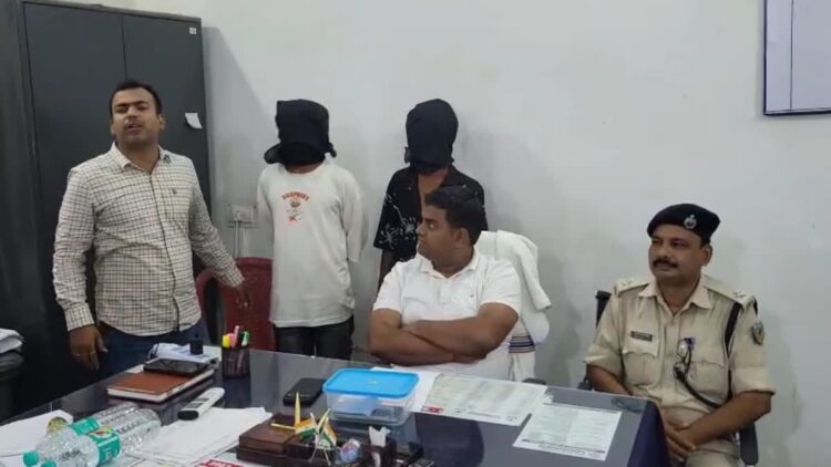 पुलिस ने पांच बच्चा चोर को गिरफ्तार किया !