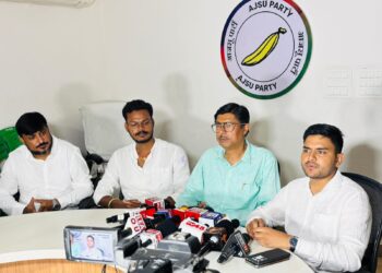ओबीसी आरक्षण में घपला करने की !