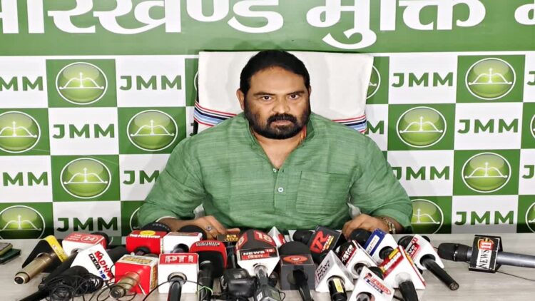 भाजपा को महिलाओं के मुद्दों पर नैतिक अधिकार नहीं – विनोद पांडेय !