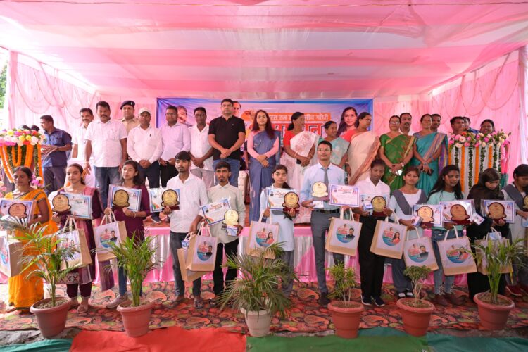 सम्मान सफलता की पहली सीढ़ी , सफलता के क्षेत्र में निरंतरता जरूरी – शिल्पी नेहा तिर्की !