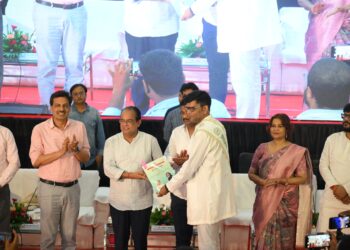 झारखंड में विशेषज्ञ चिकित्सकों की अब तक की सबसे बड़ी बहाली – डॉ. इरफान अंसारी !
