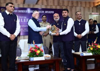 झारखंड राज्यपाल ने सिंहभूम चैम्बर ऑफ कॉमर्स एंड इंडस्ट्री को प्लेटिनम जुबिली की दी शुभकामनाएं !