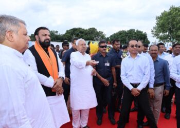 पूर्व मंत्री स्व० हरि प्रसाद साह की मूर्ति का किया अनावरण !