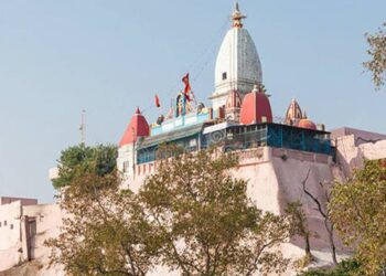 हरिद्वार के मनसा देवी मंदिर में करंट लगने की अफवाह !