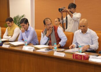 नई दिल्ली में आठ राज्यों के वित्त मंत्री के साथ जीएसटी परिषद के बैठक का आहुत !