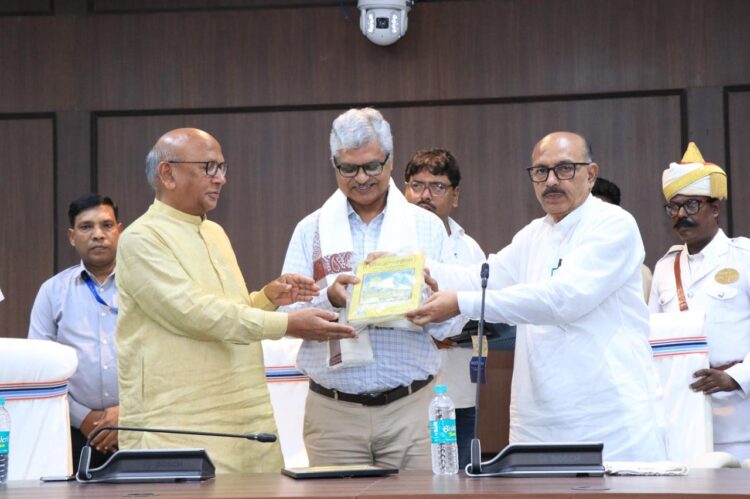 मधुकर भारद्वाज के सम्मान में आज झारखंड विधानसभा सचिवालय में विदाई समारोह  !