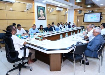 झारखंड के मुख्यमंत्री हेमन्त सोरेन ने पेसा नियमावली को लेकर वरीय अधिकारियों के साथ की उच्च स्तरीय बैठक !