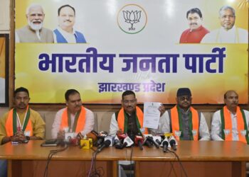 पत्थर माफिया दलाल बिचौलियों ने कराई सूर्या हांसदा की हत्या…..दीपक प्रकाश !
