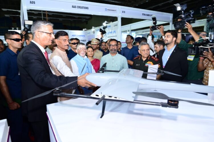 राज्यपाल  संतोष कुमार गंगवार East Tech Symposium 2025’ के उद्घाटन समारोह में उपस्थित हुए !