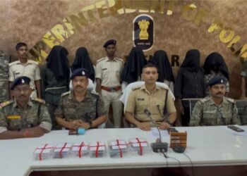पुलिस ने 6 अपराधियों को गिरफ्तार किया !