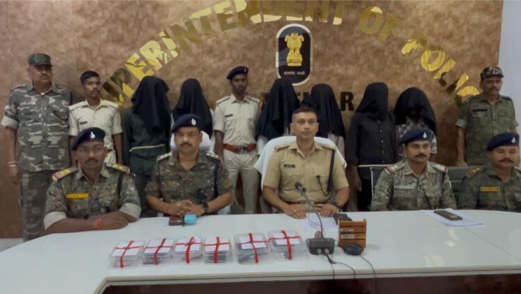 पुलिस ने 6 अपराधियों को गिरफ्तार किया !