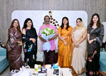 झारखंड के मुख्यमंत्री हेमन्त सोरेन एवं विधायक कल्पना सोरेन से आईएएस ऑफिसर्स जसोवा के प्रतिनिधिमंडल ने  शिष्टाचार मुलाकात की !