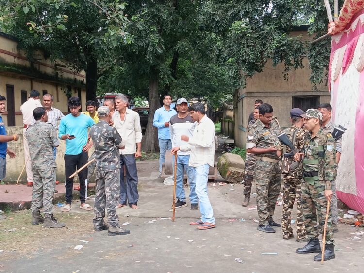 प्रेम प्रसंग विवाद के चलते बस्ताकोला में हिंसक बवाल
