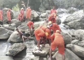 दशम फॉल में बहे युवक की चौथे दिन मिली लाश !