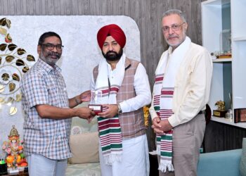 सीएम  हेमन्त सोरेन को सिख गुरु तेग बहादुर जी के 350वें शहीदी दिवस के उपलक्ष्य में आयोजित कार्यक्रम में आमंत्रित !