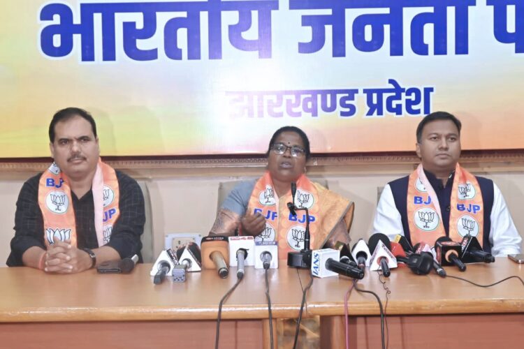 आदिवासी विरोधी कारनामों से भरा पड़ा है हेमंत सरकार का कार्यकाल…..आरती कुजूर !