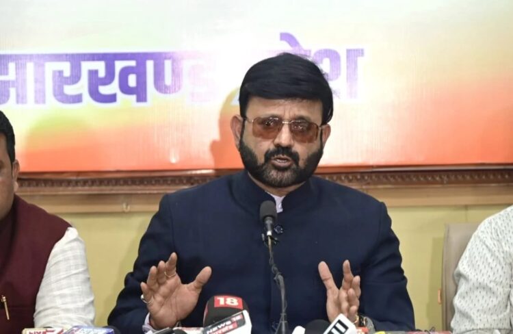हेमंत सरकार ‘गजनी मोड’ में काम करती है- प्रतुल शाह देव !