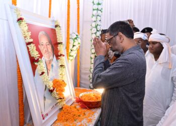 बोकारो जिला के चन्द्रपुरा प्रखंड के गांव में सीएम हेमंत !
