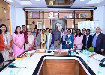 हेमन्त सोरेन से बाल दिवस के अवसर पर यूनिसेफ के पूर्व बाल पत्रकारों एवं युवाओं ने की मुलाकात !