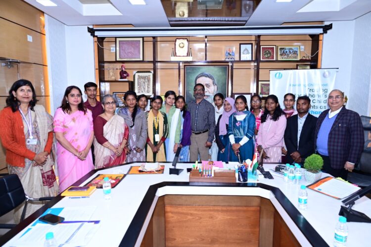 हेमन्त सोरेन से बाल दिवस के अवसर पर यूनिसेफ के पूर्व बाल पत्रकारों एवं युवाओं ने की मुलाकात !