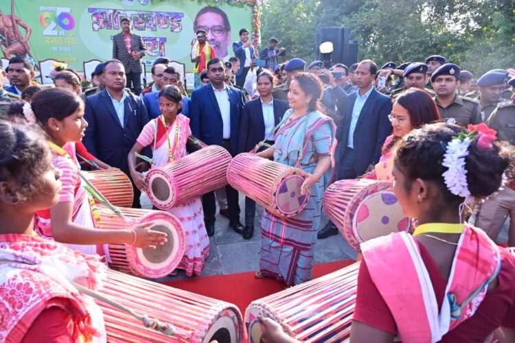 सीएम हेमन्त सोरेन झारखंड स्थापना के 25वें गौरवशाली वर्षगांठ के अवसर पर आयोजित “झारखंड जतरा”  कार्यक्रम में हुए सम्मिलित !