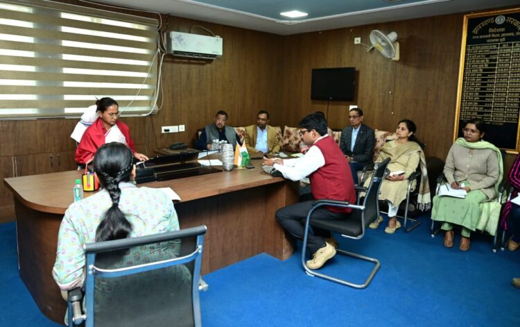 कृषि मंत्री शिल्पी नेहा तिर्की ने उद्यान विभाग के अधिकारियों के साथ की बैठक !
