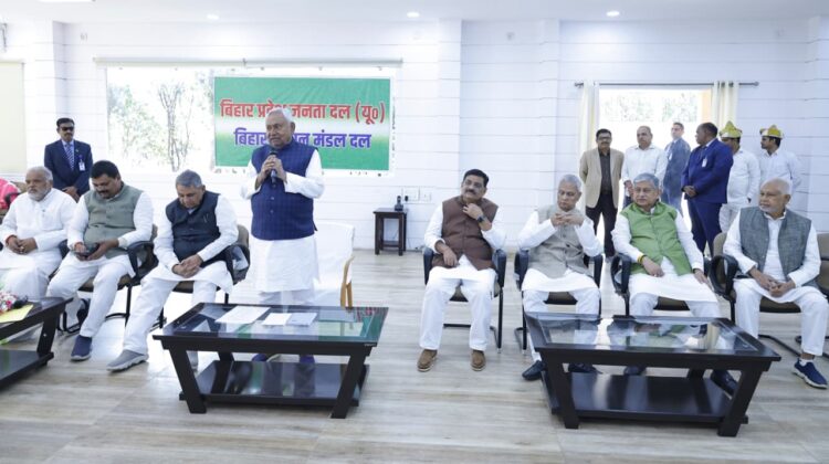 मुख्यमंत्री ने नई सरकार के शपथ ग्रहण समारोह की तैयारियों का किया निरीक्षण !