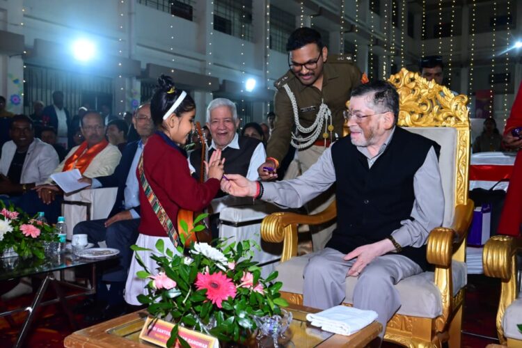 झारखंड राज्यपाल आज डी.ए.वी. नंदराज स्कूल, बरियातू आयोजित “Achievers Night” कार्यक्रम में सामील !