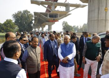 मुख्यमंत्री ने पटना शहरी क्षेत्र की विभिन्न योजनाओं का किया निरीक्षण
