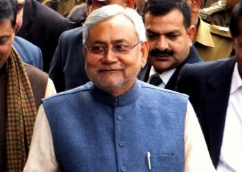वर्ल्ड बुक ऑफ रिकॉर्ड्स ने  नीतीश कुमार को 10वीं बार  मुख्यमंत्री के रूप बधाई दी!