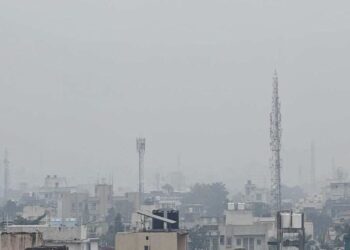 झारखण्ड में सुबह के वक्त धुंध और कोहरा के बाद आसमान में बादलों ने डेरा जमा !