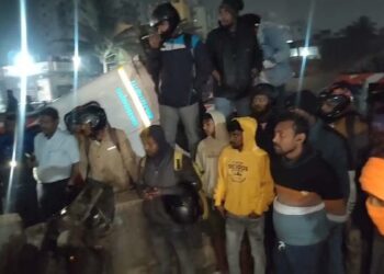 आदित्यपुर थाना क्षेत्र में  एक दिल दहला देने वाला सड़क हादसा हुआ !
