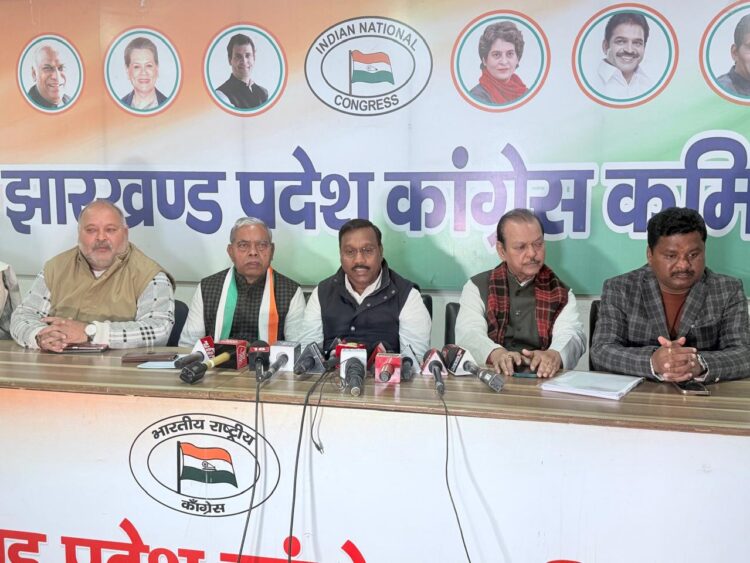 साजिशन व्यवस्थित तरीके से मनरेगा को कमजोर किया :कांग्रेस सदस्य कमलेश्वर पटेल !