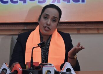 सेवा नियमों की धज्जियाँ उड़ाता झारखंड स्वास्थ्य विभाग :राफिया नाज़ !