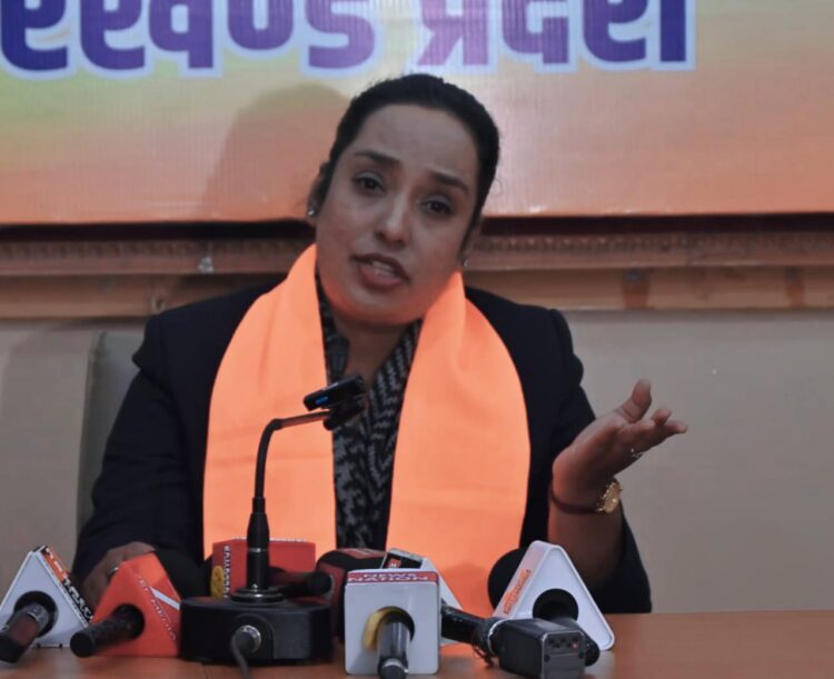 सेवा नियमों की धज्जियाँ उड़ाता झारखंड स्वास्थ्य विभाग :राफिया नाज़ !