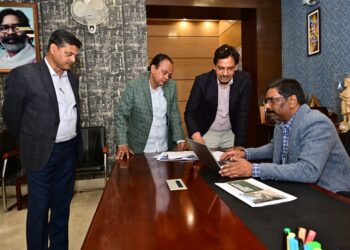 झारखंड के मुख्यमंत्री झारखंड यूनिवर्सिटी ऑफ़ हेल्थ साइंसेज को लेकर की समीक्षा बैठक की !
