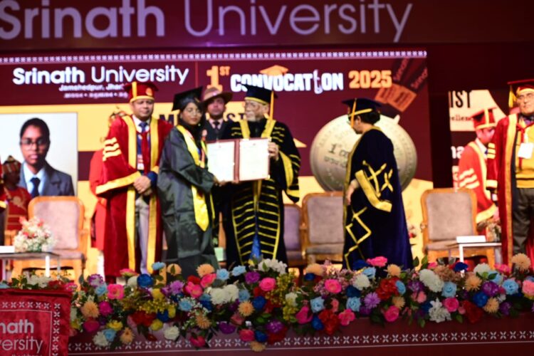 झारखंड राज्यपाल ने श्रीनाथ विश्वविध्यालय प्रथम दीक्षांत समारोह में उपाधि प्राप्त करने वाले विद्यार्थियों को शुभकामनाएं और उनके उज्ज्वल भविष्य की कामना की !