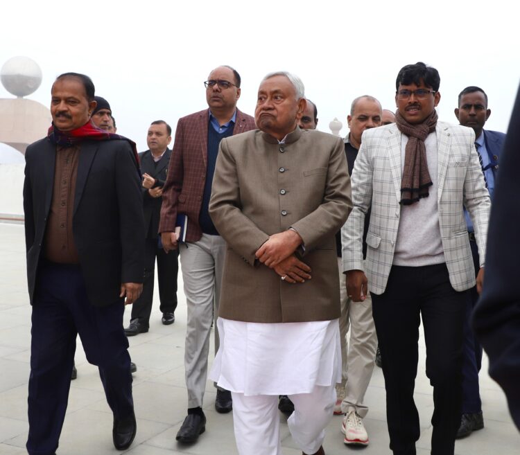 बिहार सीएम ने 359वें प्रकाश पर्व के तहत की गयी व्यवस्थाओं को लेकर विभिन्न स्थलों का लिया जायजा !