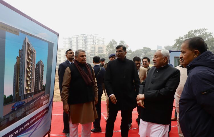 मुख्यमंत्री ने बिहार संग्रहालय और पटना संग्रहालय को जोड़नेवाले निर्माणाधीन का किया निरीक्षण !