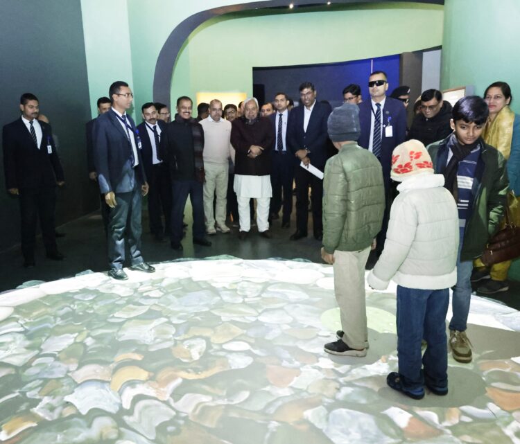 बिहार मुख्यमंत्री ने डॉ० ए०पी० जे० अब्दुल कलाम साइंस सिटी का किया निरीक्षण !