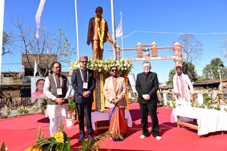 ‘अंतर्राज्यीय जन सांस्कृतिक समागम सह कार्तिक जतरा’ के अवसर पर राष्ट्रपति मूर्मो उपस्थित !