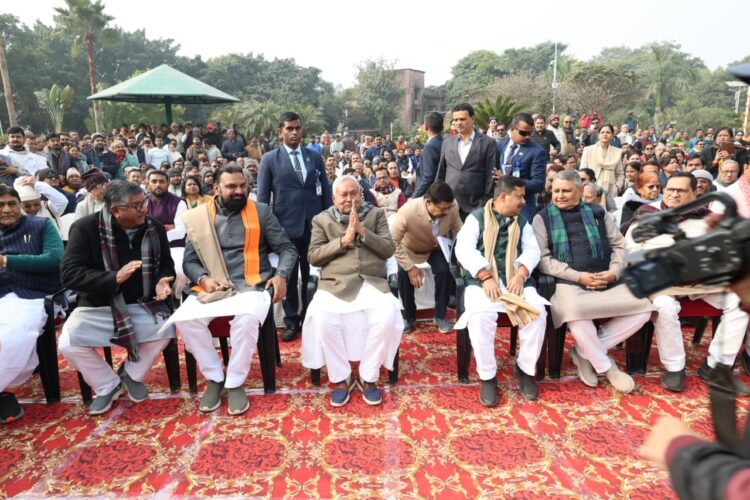 बिहार सीएम नेपूर्व विधायक स्व० नवीन किशोर सिन्हा की पुण्य तिथि पर  श्रद्धांजलि दी !