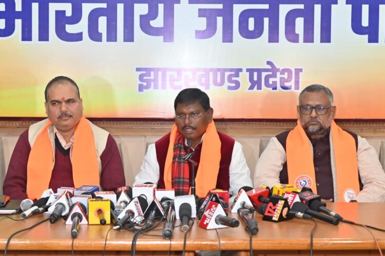 हेमंत सरकार ने पेसा एक्ट की आत्मा पर ही कर दिया कुठाराघात :अर्जुन मुंडा !