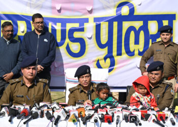झारखण्ड पुलिस  ने जगरनाथपुर मौसीबाड़ी से व्यपहृत बालक अंश कुमार एवं अंशिका कुमारी की सकुशल बरामदगी !